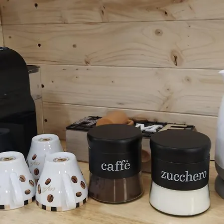 Ribero's - Center - Quite Zone * San Remo